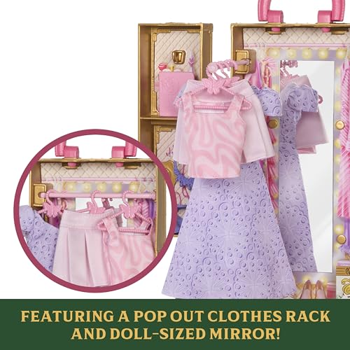 Glinda’s Glamorous Closet with 13 Accessories M576