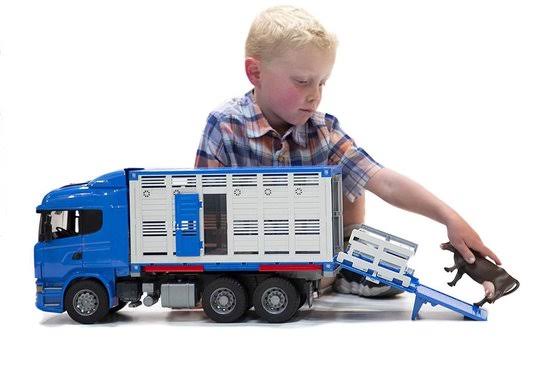 Cattle Transport Truck with 1 Cattle J63193