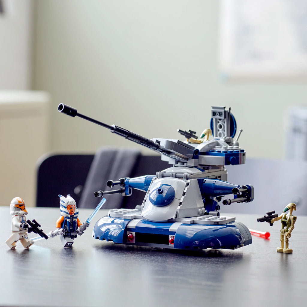 Armored Assault Tank (AAT) 75283 Building Toy Set (286 Pieces) Y9373