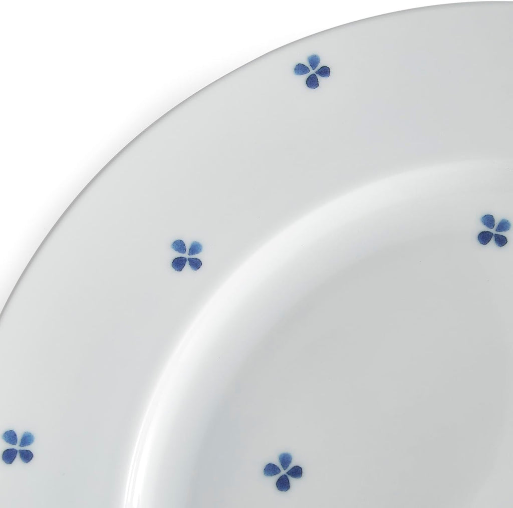16 Piece Blue and White Porcelain Dinnerware Set Z43452