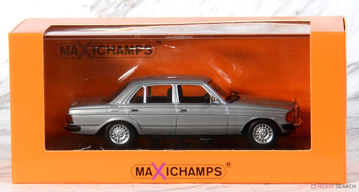 Silver Metallic Diecast Car F38753